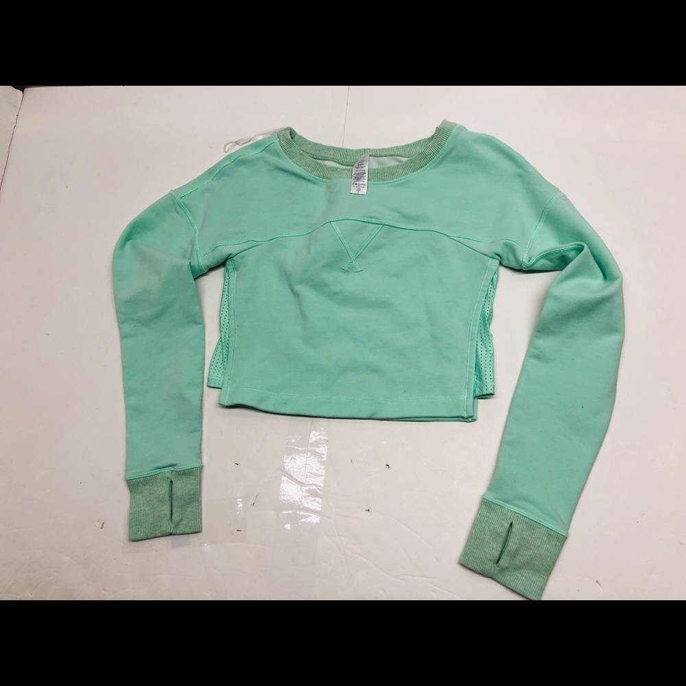 Ivivva size 10 sweater crop top